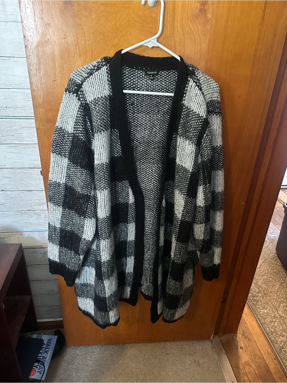 Torrid Black &White Buffalo Check Knee Length Sweater.  Sz 26-28